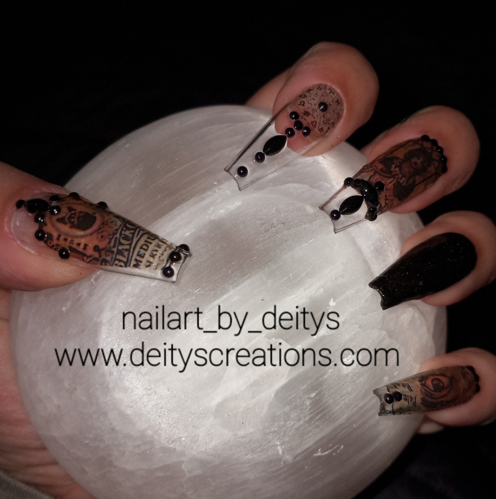 Tarot card,psychic,fortune teller,witchy,Gothic, zodiac,Wiccan,nails pPN21